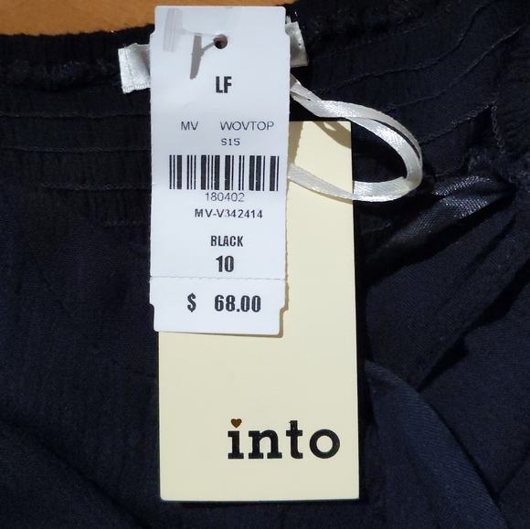 LF Into Ruffle Strap Crop Top - Picture 6 of 8